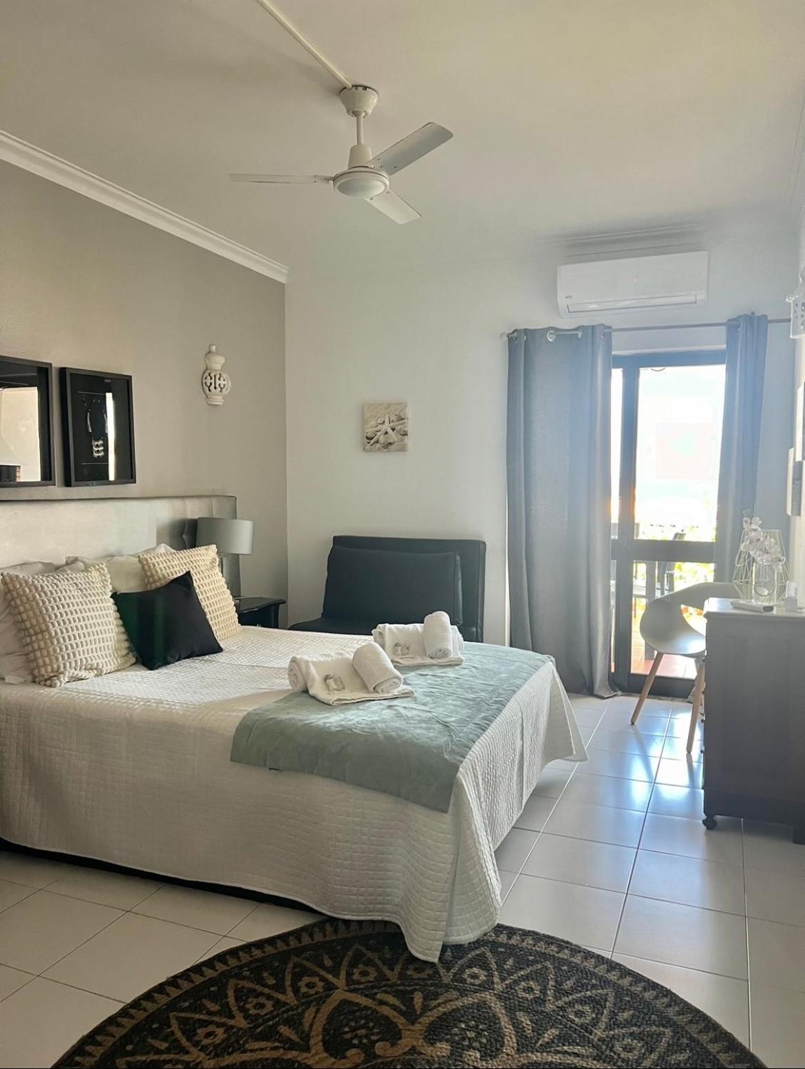 Casa Da - Santa Eulalia Beach, Pool Under Maintenance Until The End Of June *